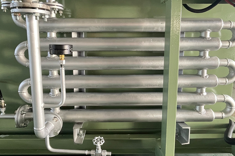 Unità di produzione di idrogeno con decomposizione quadrata dell'ammoniaca